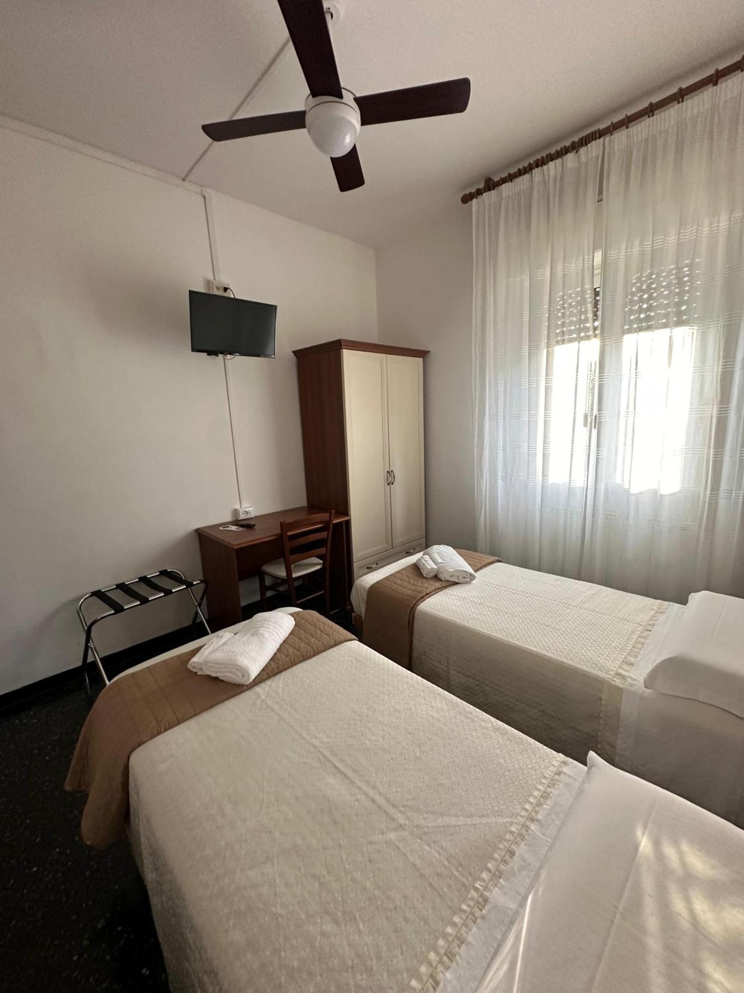 Hotel La Pineta Cogoleto Exterior photo